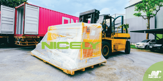 EG-7009 | 兩台專用於藥品包材PVC複合材料分條機，運交歐洲